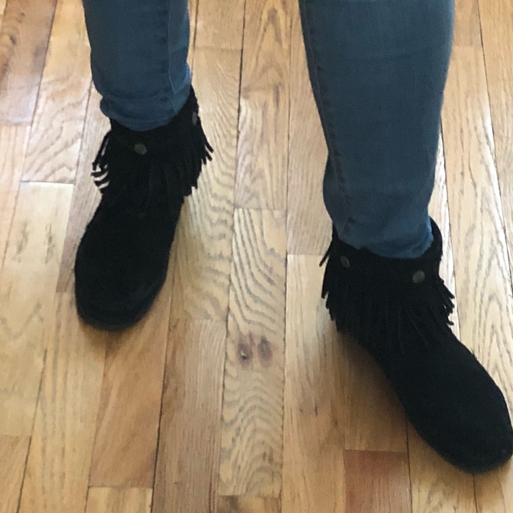 Black suede Minnetonka ankle booties size 8